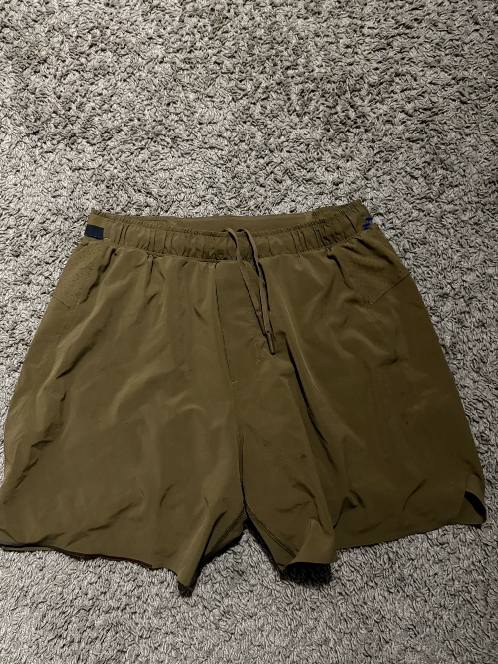 lululemon athletica Men's dark brown Performance Shorts